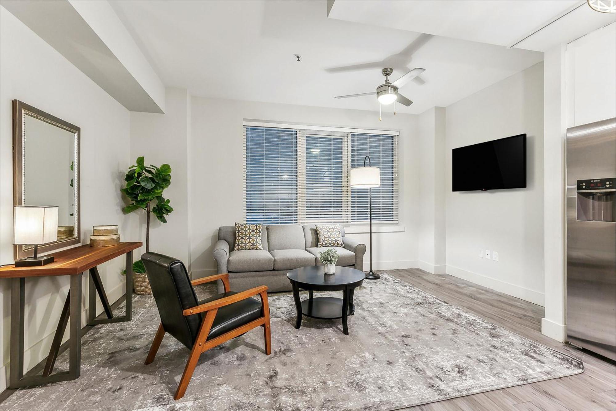 Upscale Condos And Penthouses Close To Canal And Bourbon St Nova Orleães Exterior foto