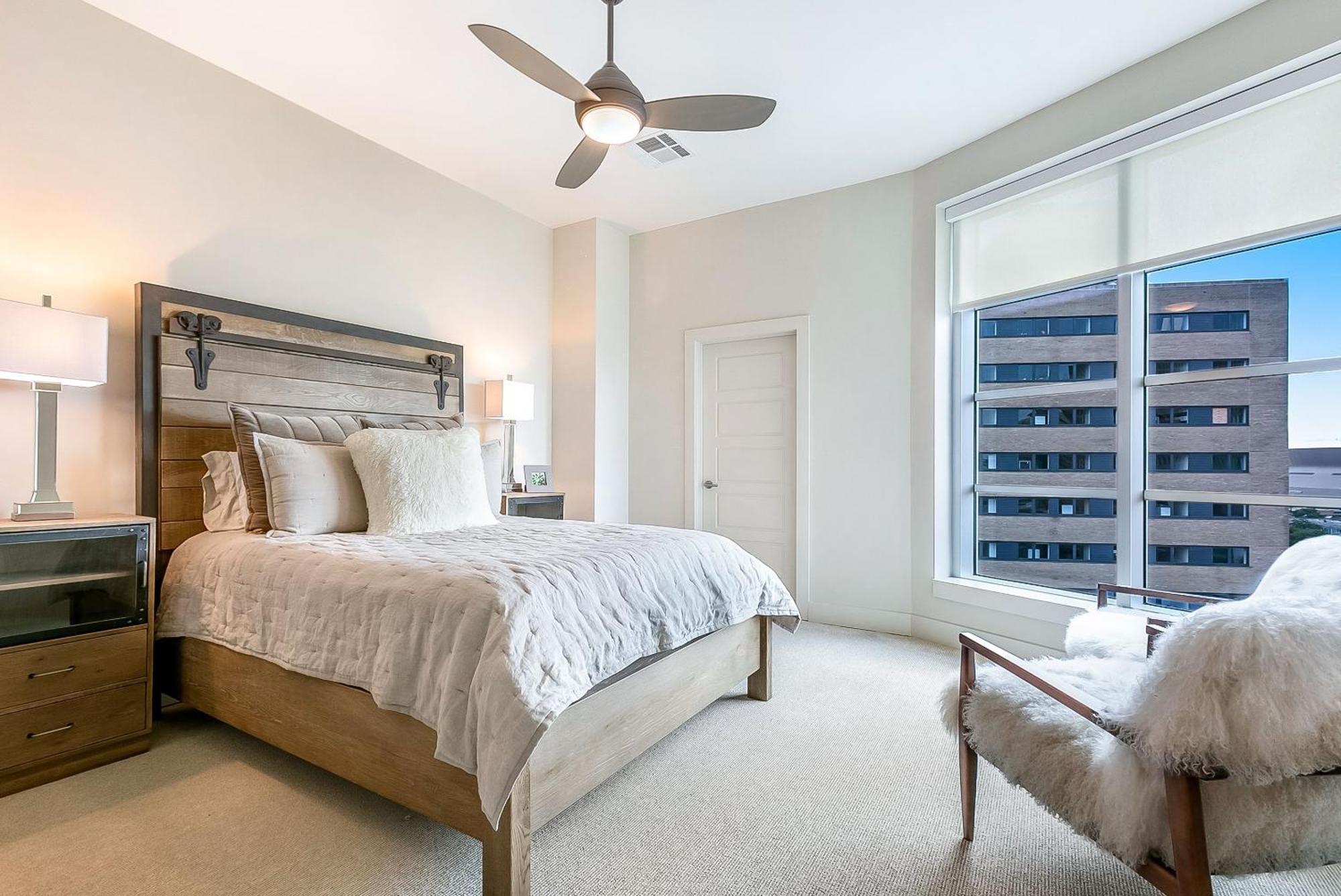Upscale Condos And Penthouses Close To Canal And Bourbon St Nova Orleães Exterior foto