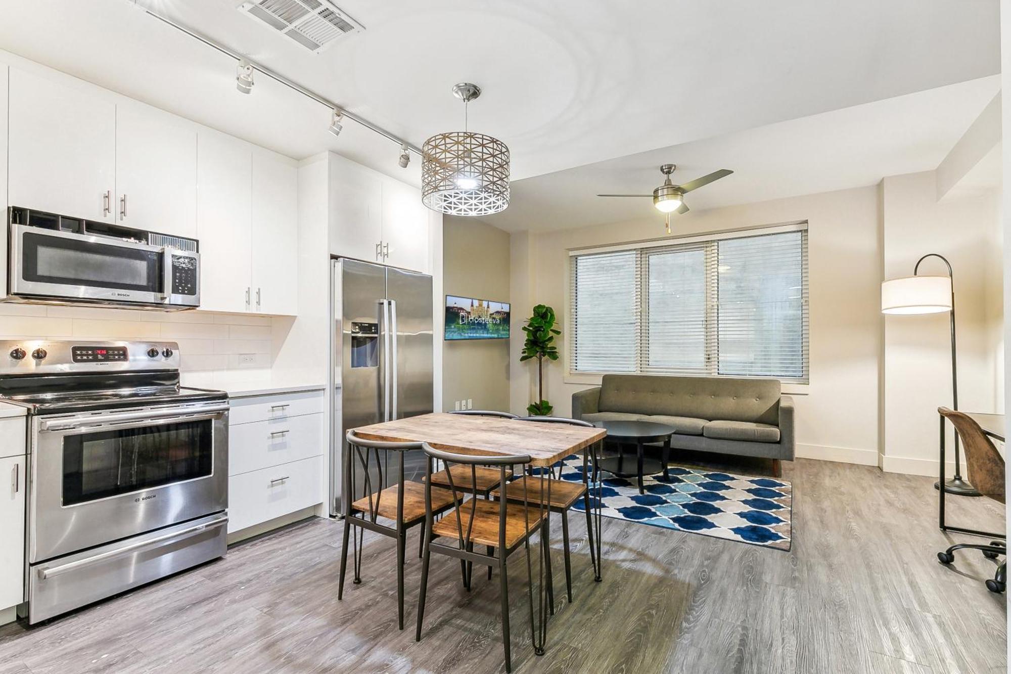 Upscale Condos And Penthouses Close To Canal And Bourbon St Nova Orleães Exterior foto