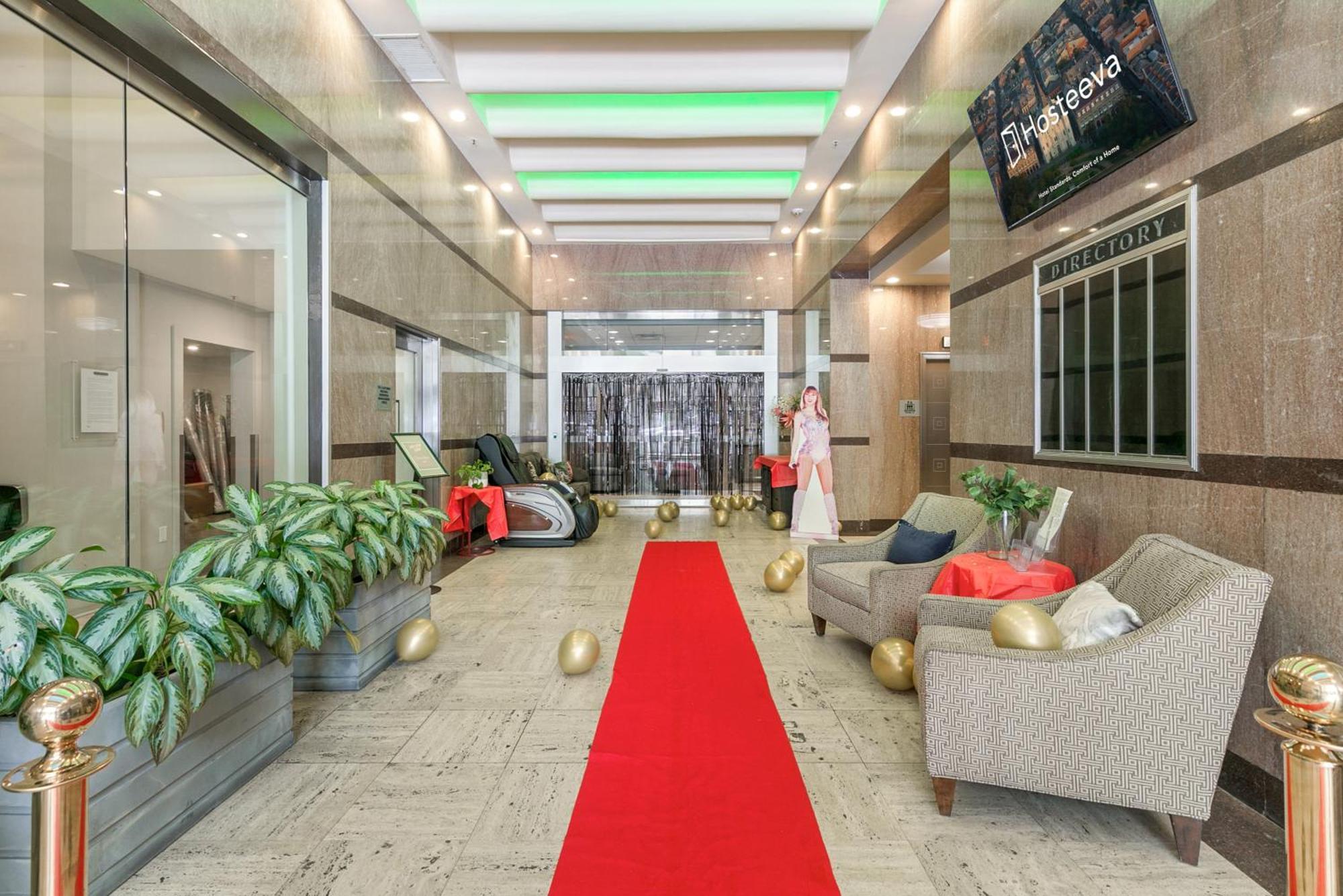 Upscale Condos And Penthouses Close To Canal And Bourbon St Nova Orleães Exterior foto