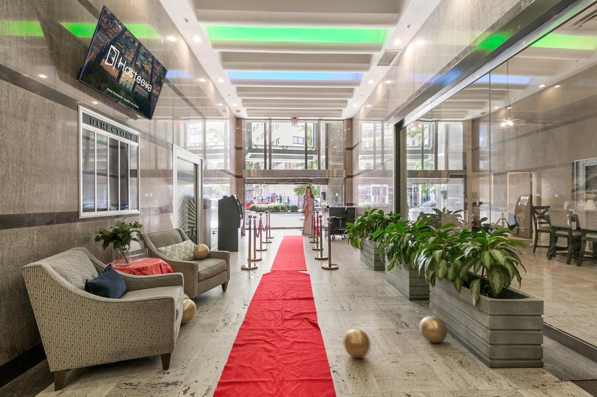 Upscale Condos And Penthouses Close To Canal And Bourbon St Nova Orleães Exterior foto